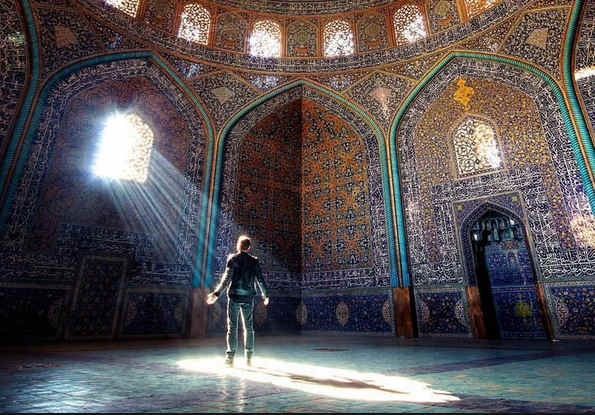 پاورپوینت نور در معماری اسلامی